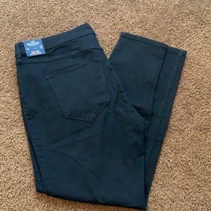 NWT black Hollister skinny jeans